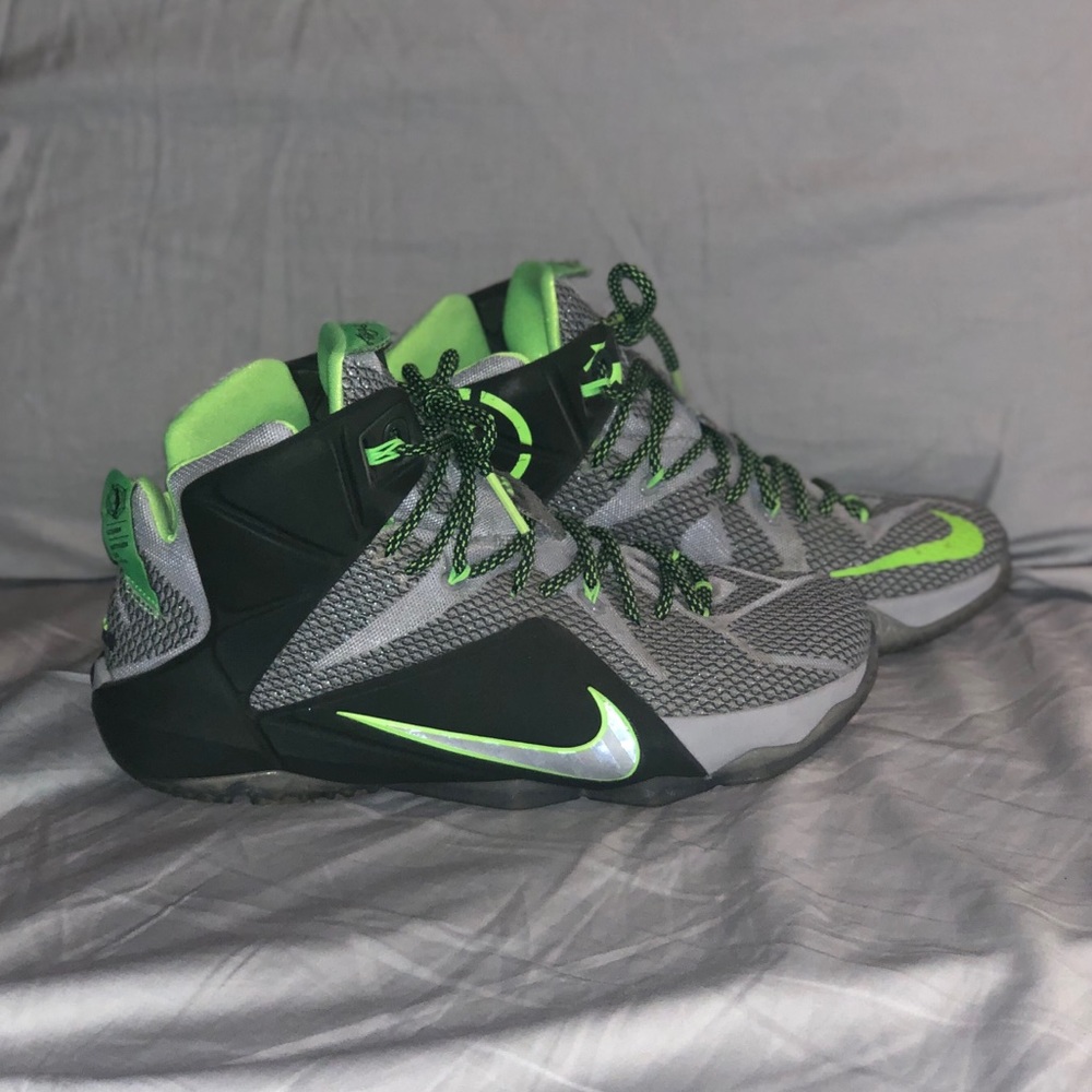 Green Lebron 11s dunk force
